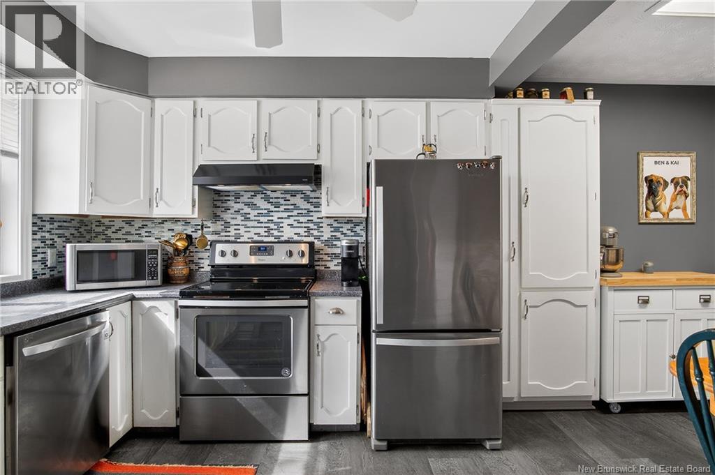 33 Hillsview Crescent, Rothesay, New Brunswick  E2E 3N4 - Photo 15 - NB136973