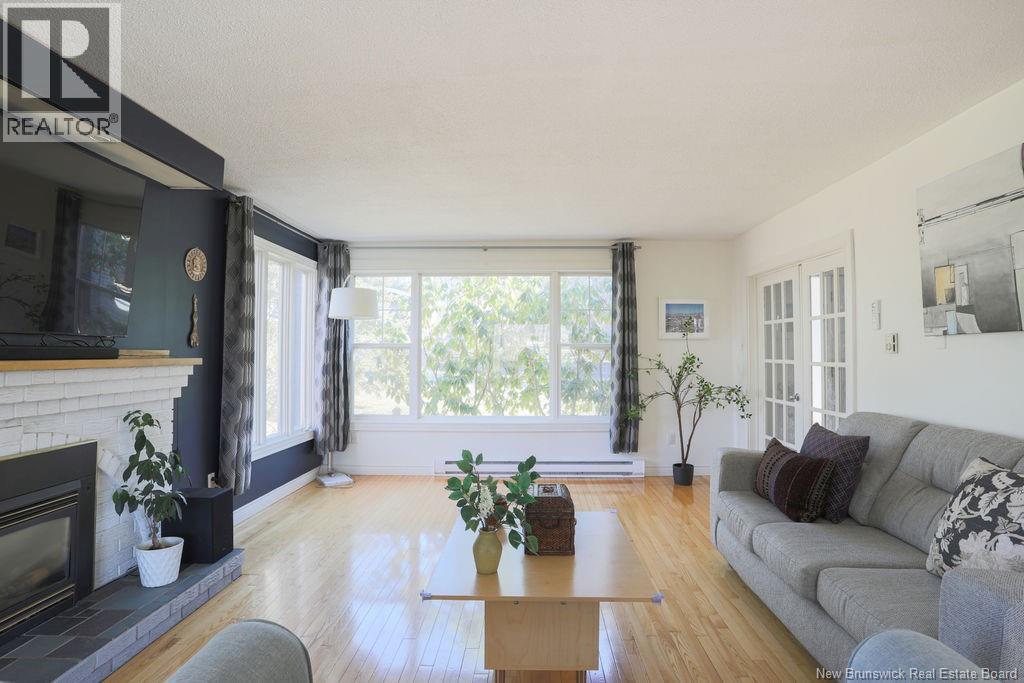 30 Rolling Hills Drive, Rothesay, New Brunswick  E2H 2P3 - Photo 4 - NB136398