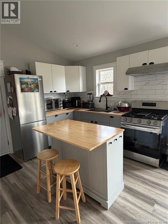 19 Pine Street, St. Stephen, New Brunswick  E3L 1X3 - Photo 9 - NB137449