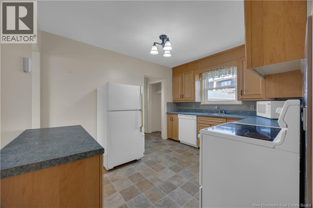 278 Molson Avenue, Saint John, New Brunswick  E2M 3J7 - Photo 11 - NB137549