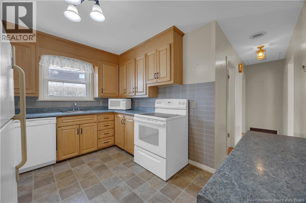 278 Molson Avenue, Saint John, New Brunswick  E2M 3J7 - Photo 8 - NB137549