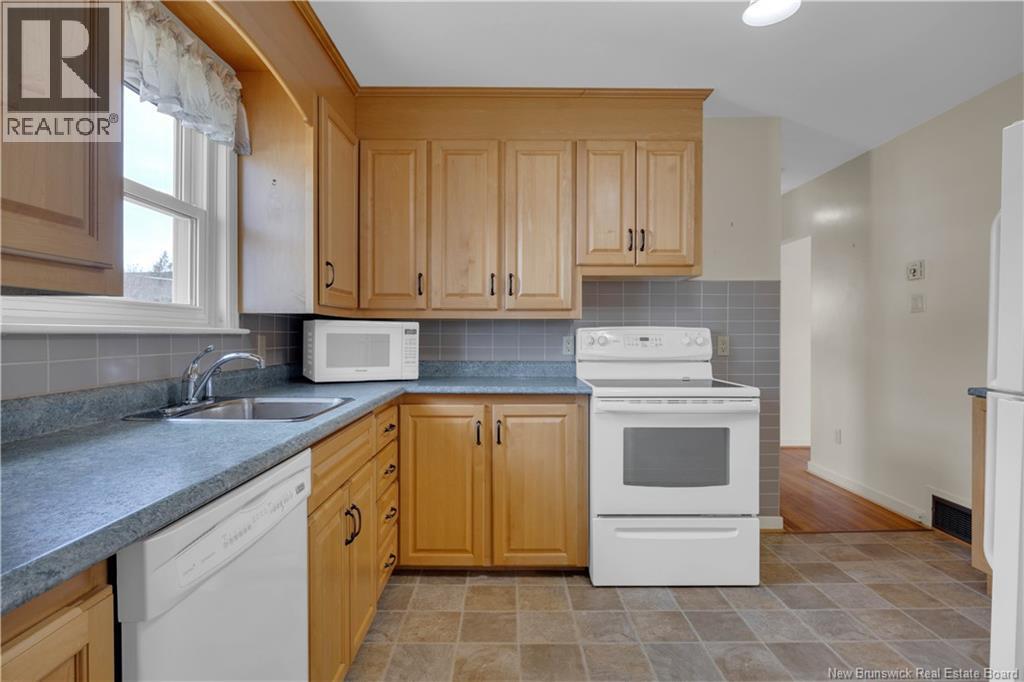 278 Molson Avenue, Saint John, New Brunswick  E2M 3J7 - Photo 9 - NB137549