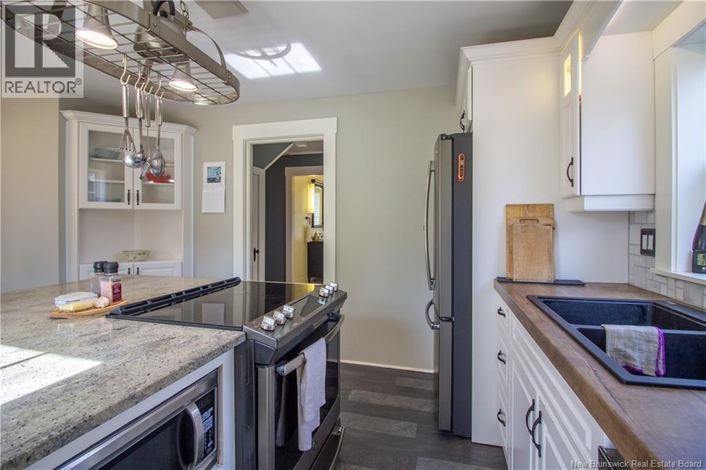 11 Clark Road, Rothesay, New Brunswick  E2E 2H2 - Photo 9 - NB137599