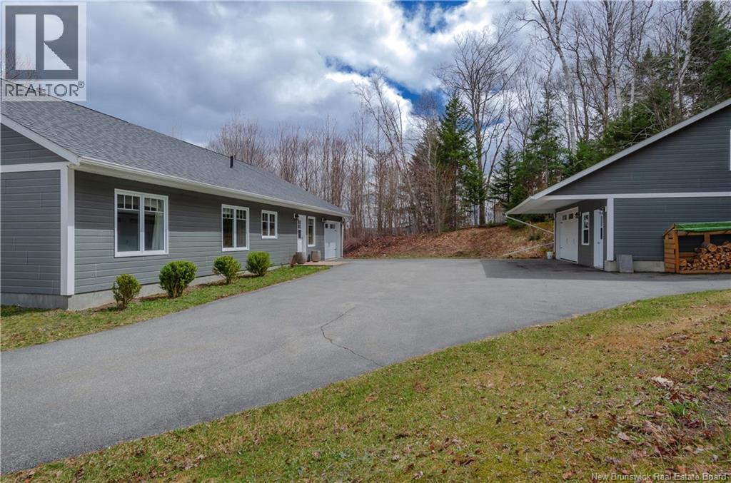 1 Chestnut Drive, Grand Bay-Westfield, New Brunswick  E5K 3M1 - Photo 45 - NB137642