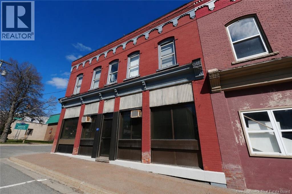 27 King Street, St. Stephen, New Brunswick  E3L 2C1 - Photo 2 - NB137754