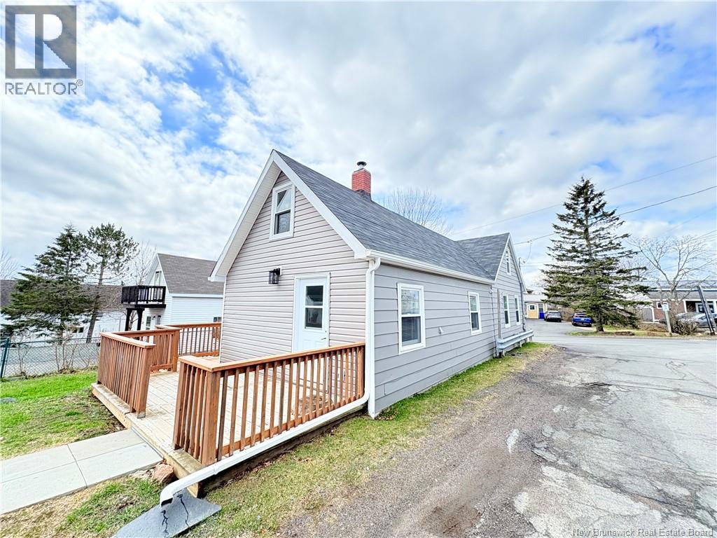 16 Clinch Street, St George, New Brunswick  E5C 3C8 - Photo 2 - NB137928