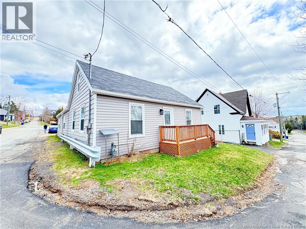 16 Clinch Street, St George, New Brunswick  E5C 3C8 - Photo 4 - NB137928