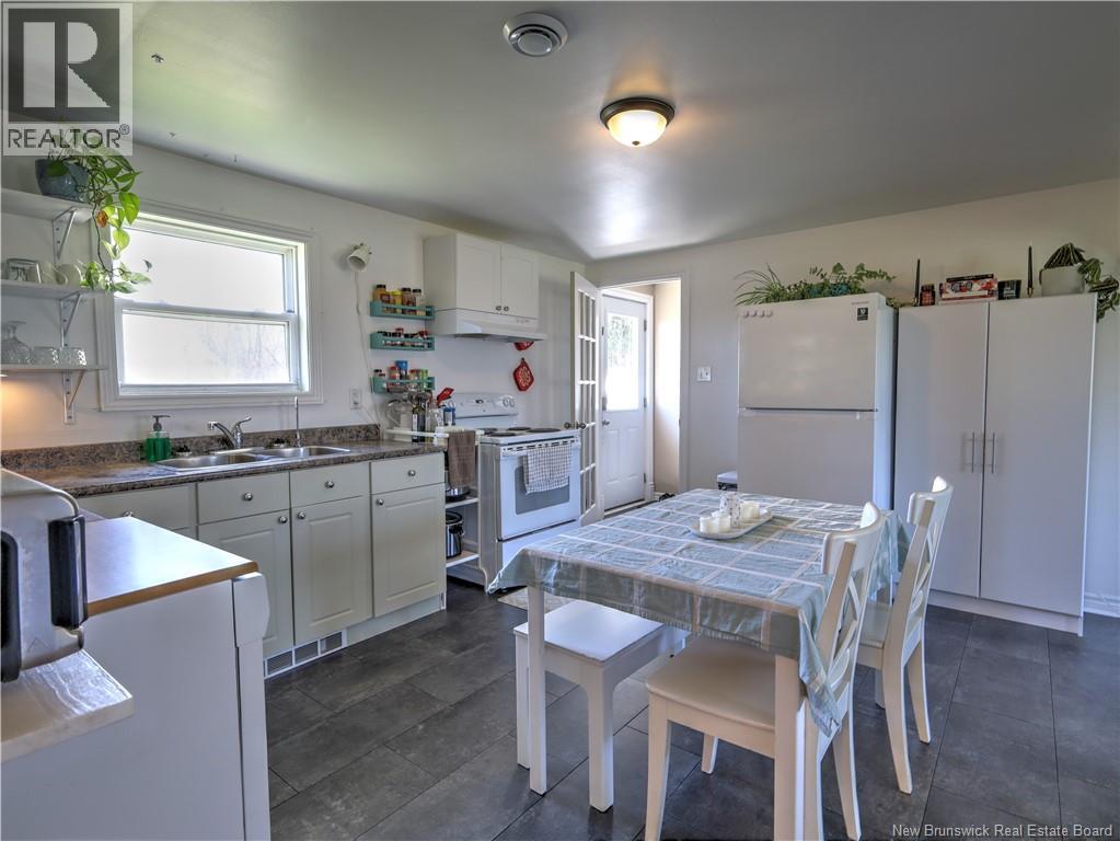 161 Riverside Drive, Fredericton Junction, New Brunswick  E5L 1V6 - Photo 10 - NB138113