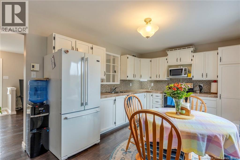 14 Honeysuckle Drive, Saint John, New Brunswick  E2M 5X4 - Photo 2 - NB138359