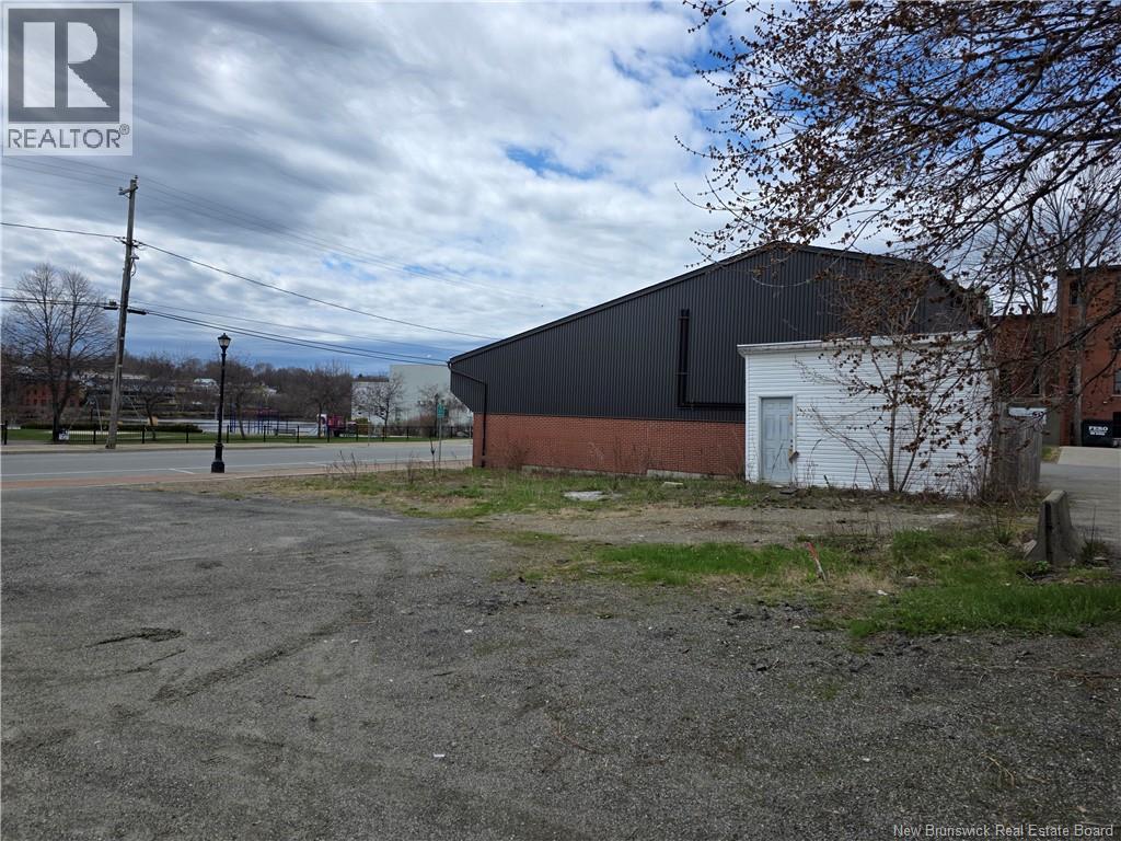 61 Milltown Boulevard, St. Stephen, New Brunswick  E3L 1G4 - Photo 16 - NB137808