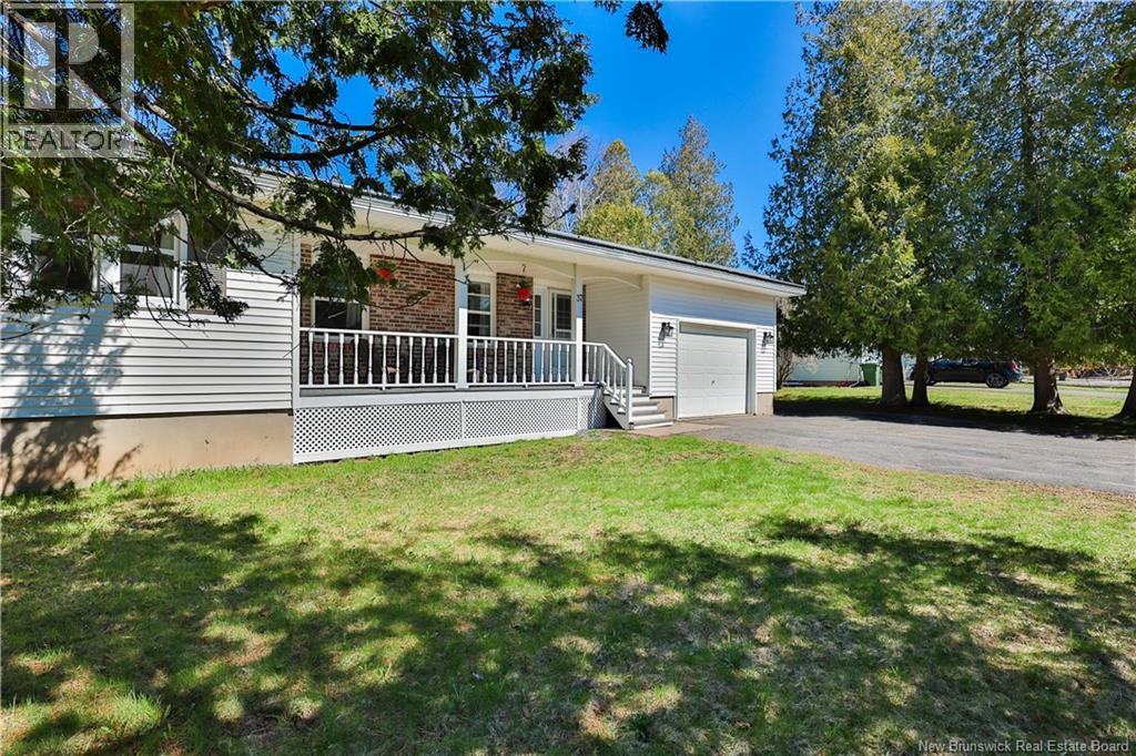 37 Cedar Ridge Boulevard, Quispamsis, New Brunswick  E2E 4K4 - Photo 2 - NB138028