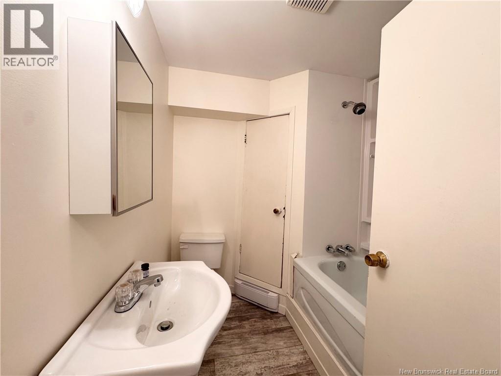 355 Beaconsfield Crescent, Saint John, New Brunswick  E2M 2H7 - Photo 31 - NB138798