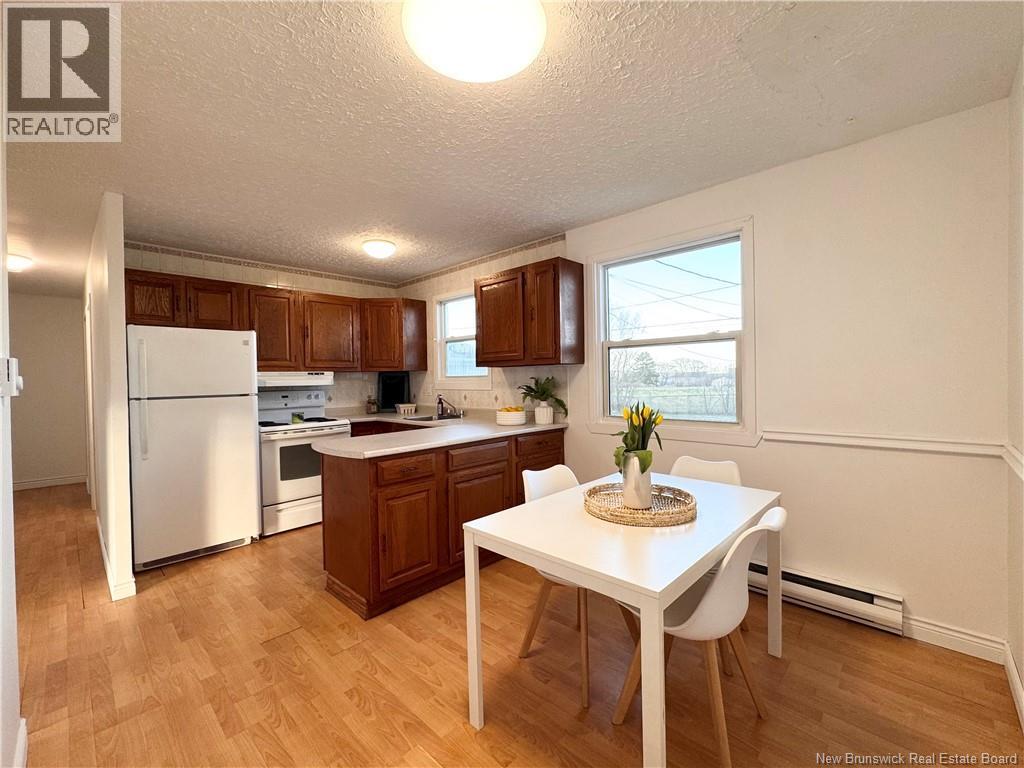 355 Beaconsfield Crescent, Saint John, New Brunswick  E2M 2H7 - Photo 9 - NB138798