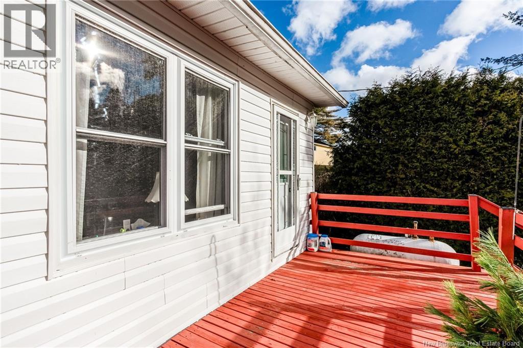 16 Field Road, Saint John, New Brunswick  E2M 6B2 - Photo 4 - NB138797