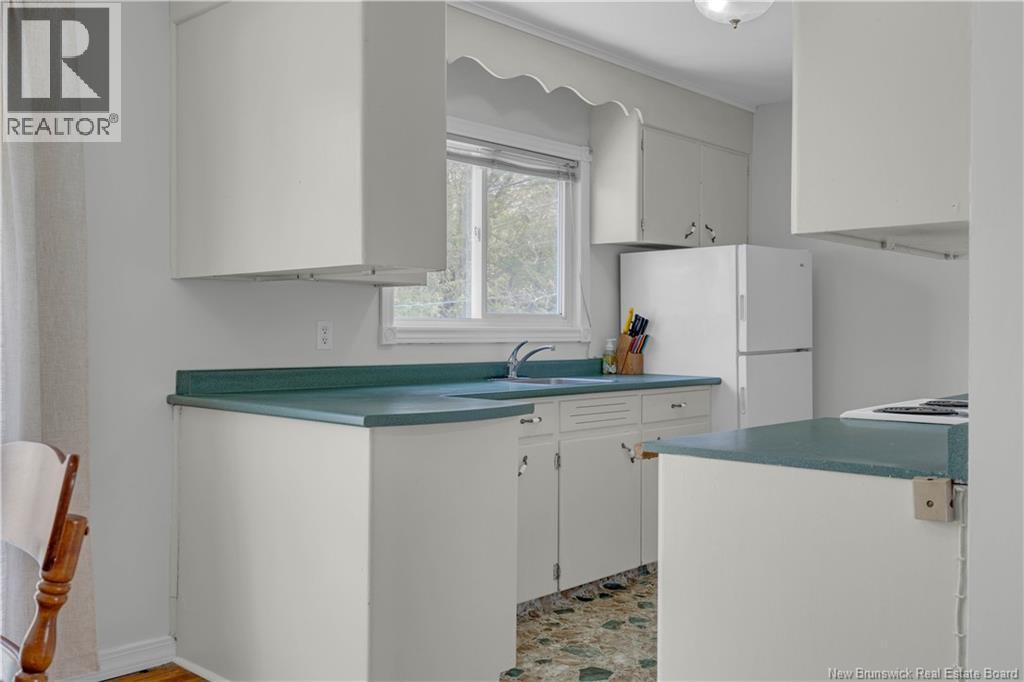 892 Mollins Drive, Saint John, New Brunswick  E2M 4L8 - Photo 11 - NB138315