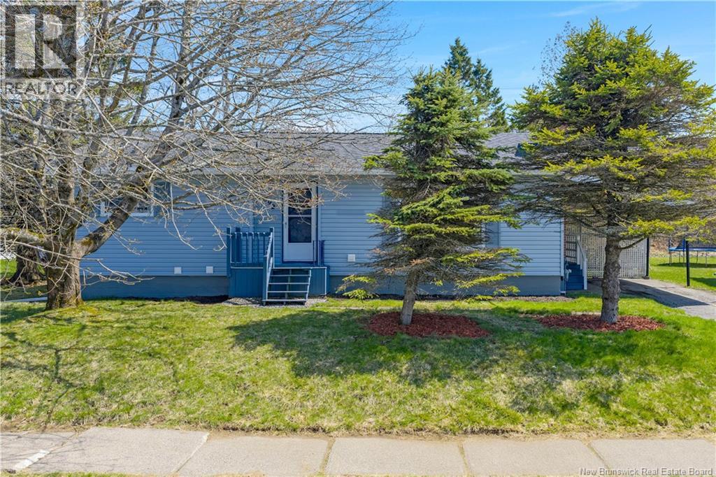 892 Mollins Drive, Saint John, New Brunswick  E2M 4L8 - Photo 2 - NB138315