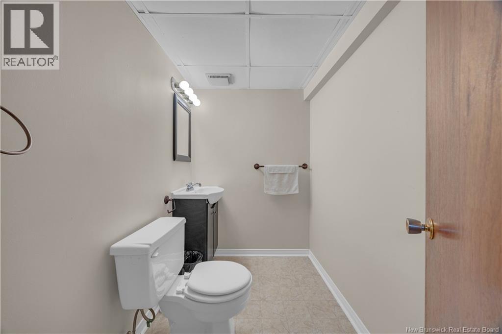 892 Mollins Drive, Saint John, New Brunswick  E2M 4L8 - Photo 28 - NB138315
