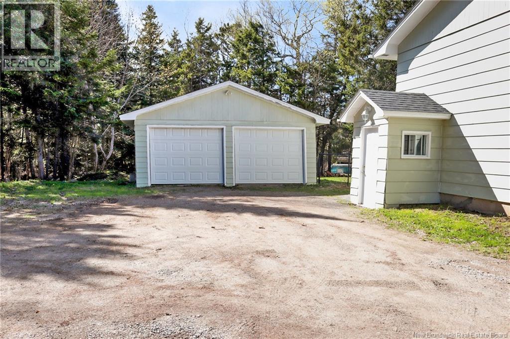 369 Hampton Road, Quispamsis, New Brunswick  E2E 4T9 - Photo 3 - NB139219