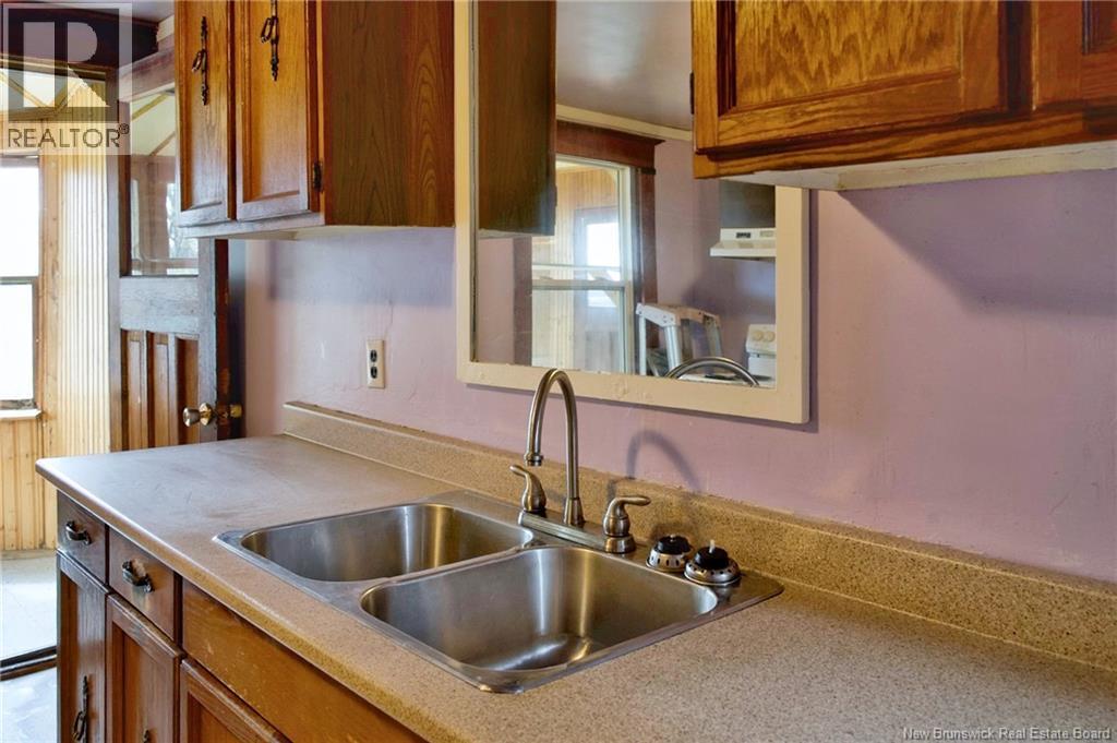 256 Guilford Street, Saint John, New Brunswick E2M 1W1 - Photo 15 - NB139636