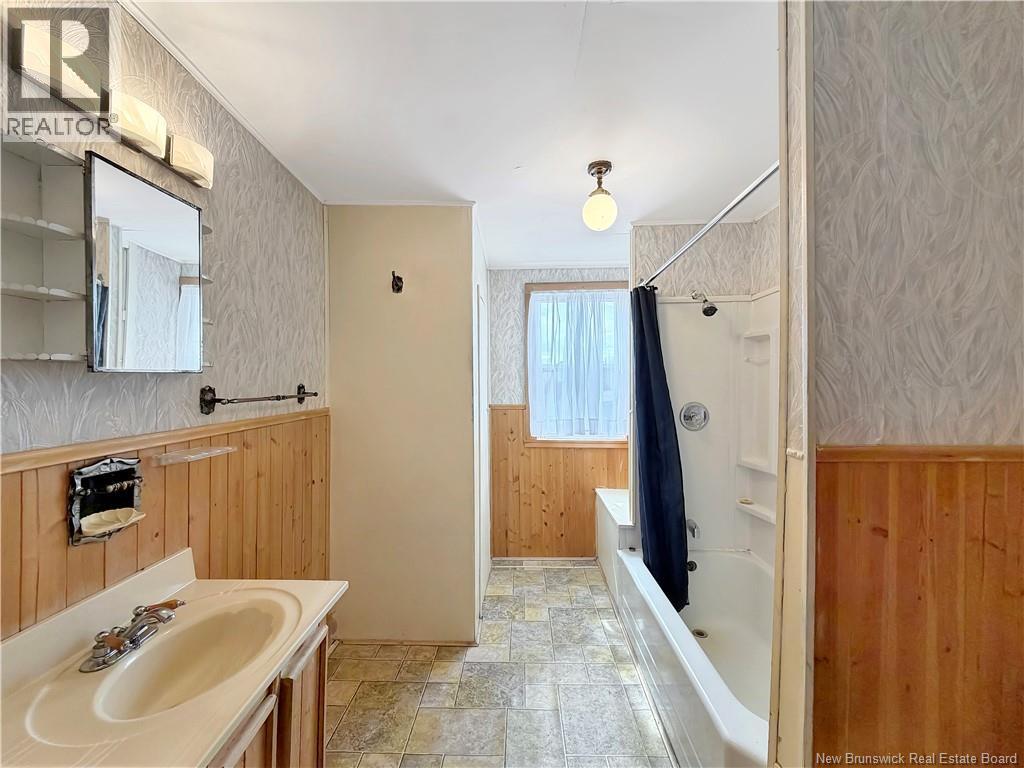 256 Guilford Street, Saint John, New Brunswick E2M 1W1 - Photo 20 - NB139636