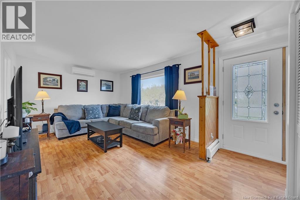 150 River Hill Drive, Saint John, New Brunswick E2M 4T7 - Photo 3 - NB139875