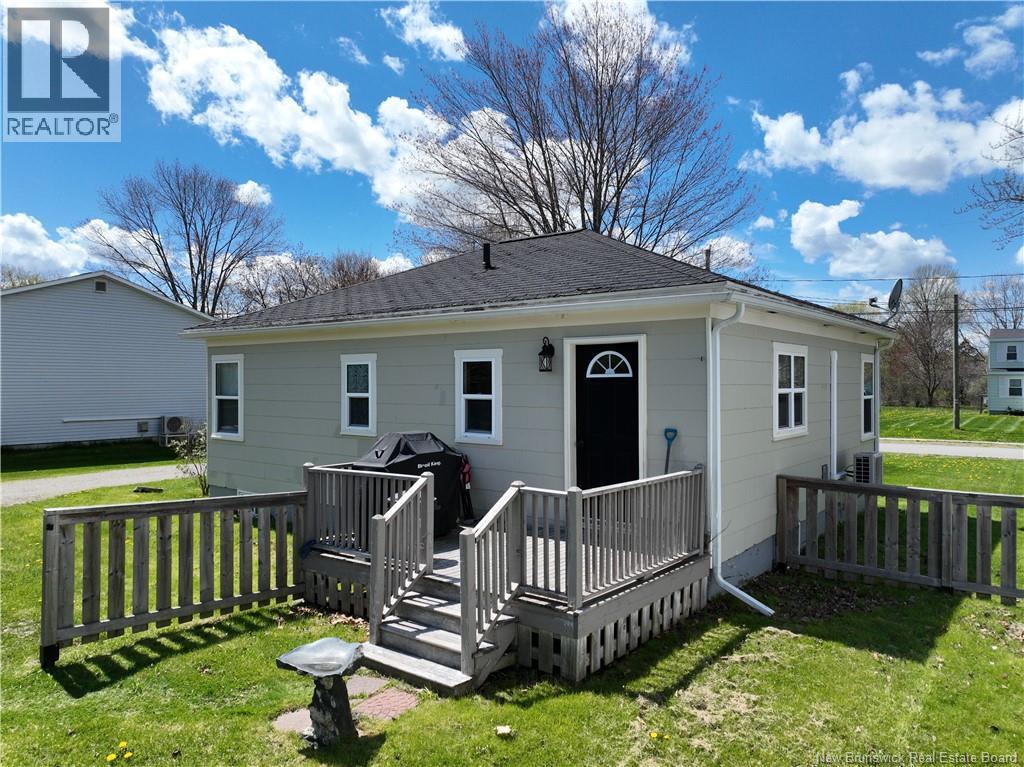 59 Duke Street, St. Stephen, New Brunswick E3L 2H4 - Photo 2 - NB139533