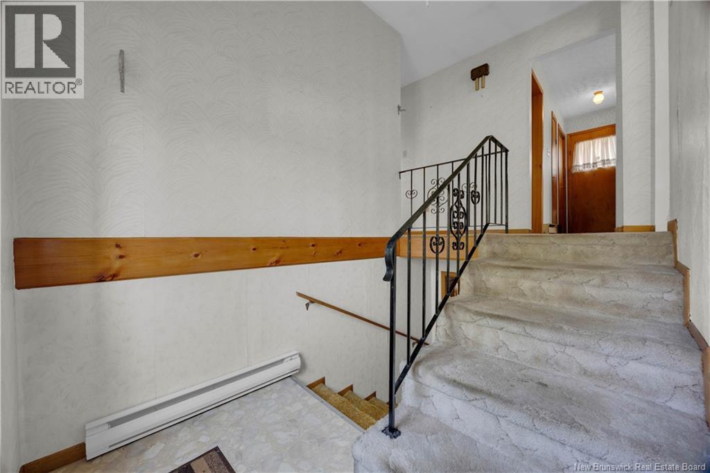 49 Allingham Crescent, Saint John, New Brunswick E2M 5A7 - Photo 3 - NB139669