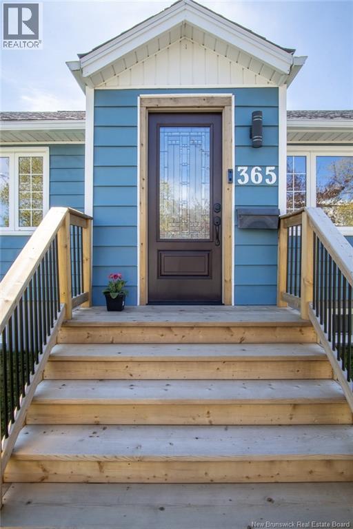 365 Beaconsfield Crescent, Saint John, New Brunswick  E2M 2H7 - Photo 4 - NB140153