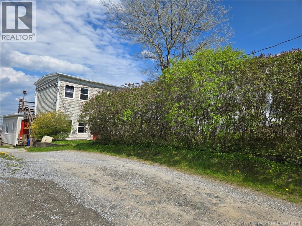 44 Albert Street, Saint John, New Brunswick  E2M 1A2 - Photo 2 - NB140255