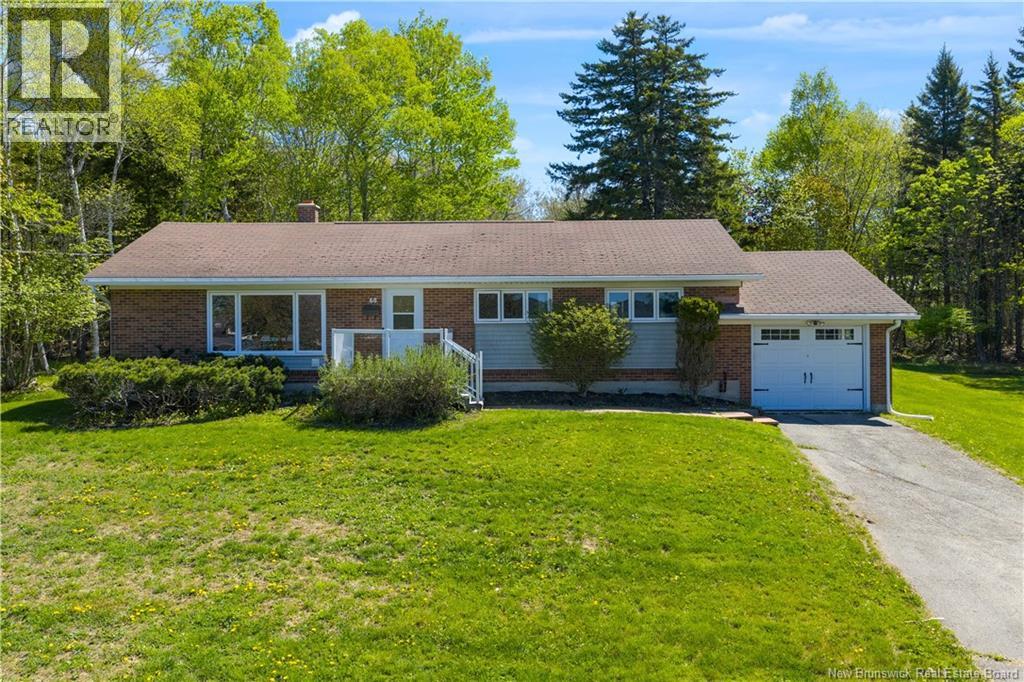 68 Elizabeth Parkway, Rothesay, New Brunswick