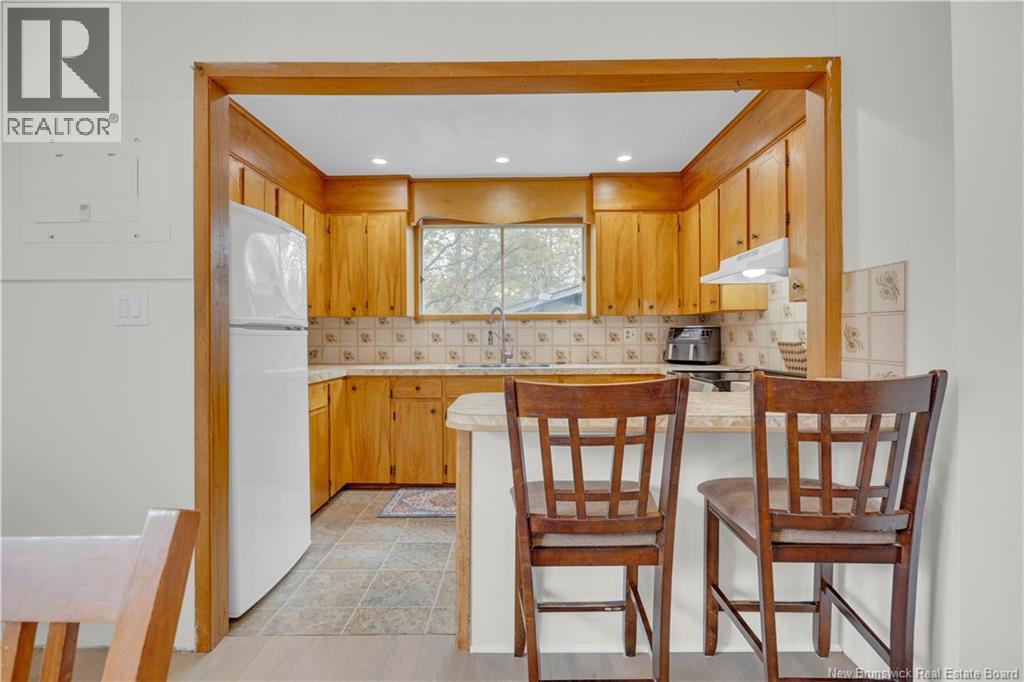 323 Gondola Point Road, Rothesay, New Brunswick  E2E 1Y4 - Photo 14 - NB140230