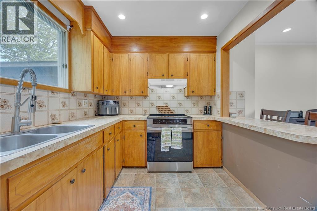323 Gondola Point Road, Rothesay, New Brunswick  E2E 1Y4 - Photo 16 - NB140230