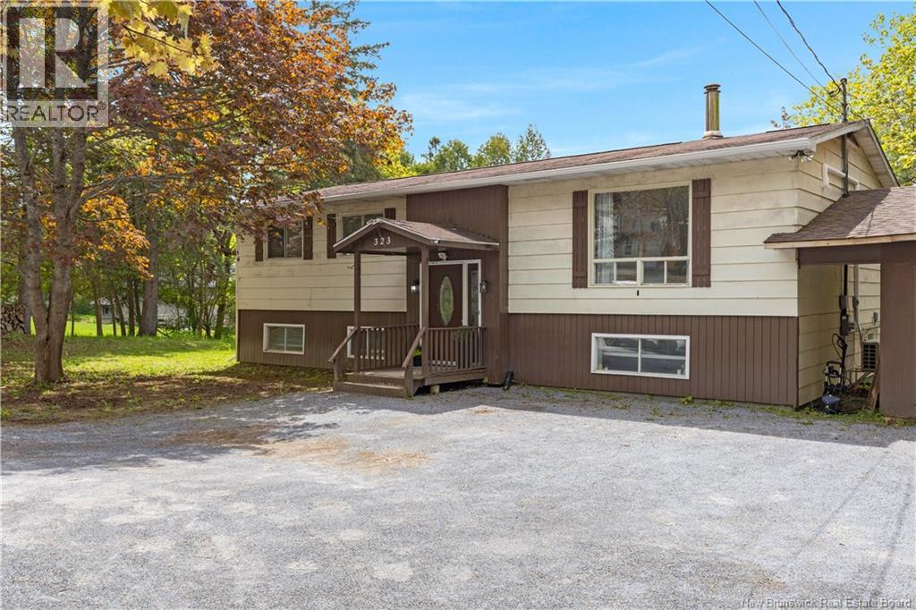 323 Gondola Point Road, Rothesay, New Brunswick  E2E 1Y4 - Photo 3 - NB140230