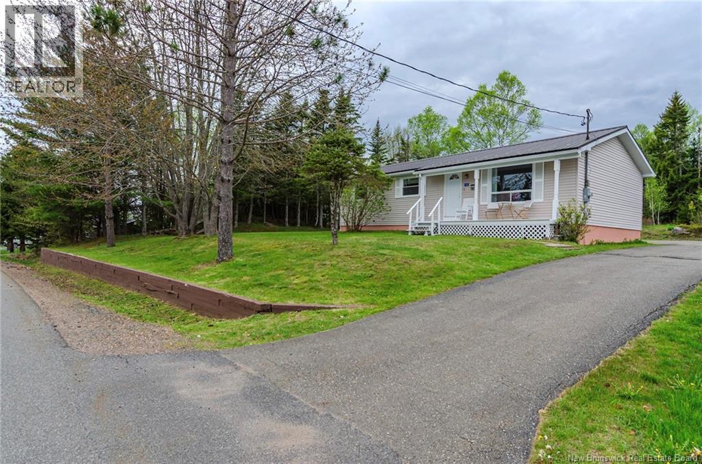 16 Armstrong Crescent, St George, New Brunswick