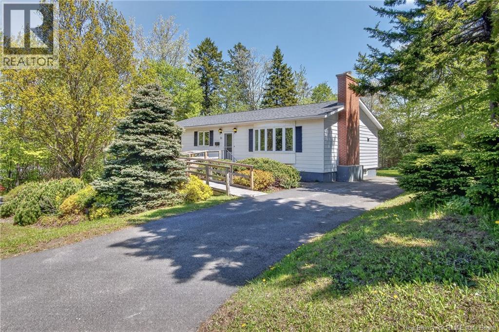 25 Eriskay Drive, Rothesay, New Brunswick E2E 5T5 - Photo 2 - NB140471