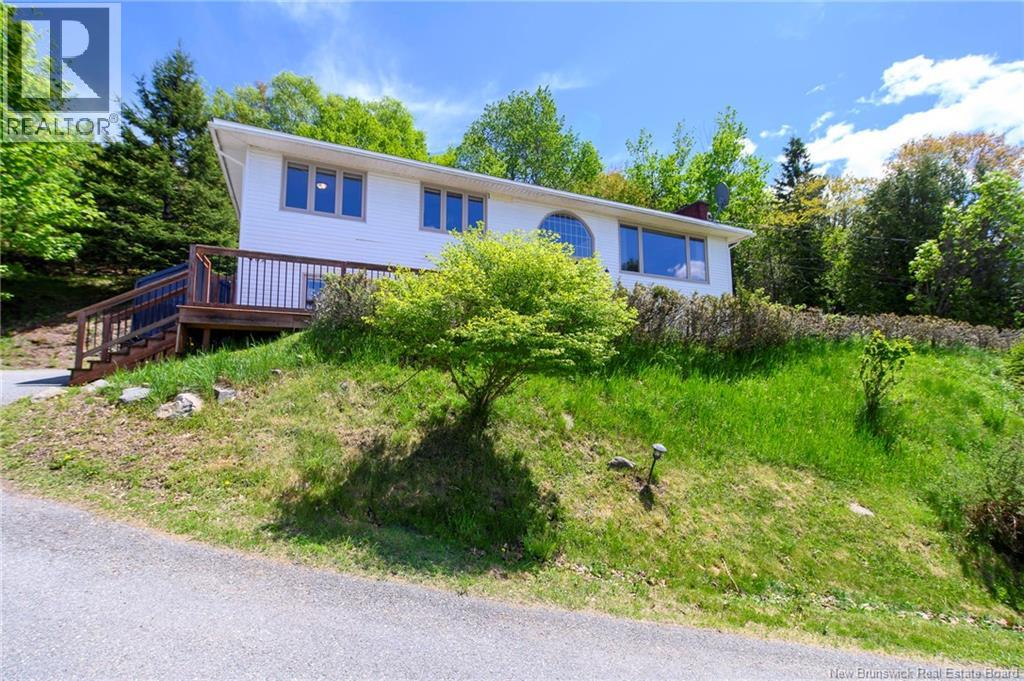 462 Gondola Point Road, Quispamsis, New Brunswick E2E 1E2 - Photo 2 - NB140396