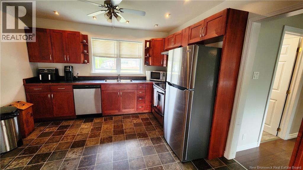 340 Beaconsfield Crescent, Saint John, New Brunswick E2M 2H8 - Photo 23 - NB140747