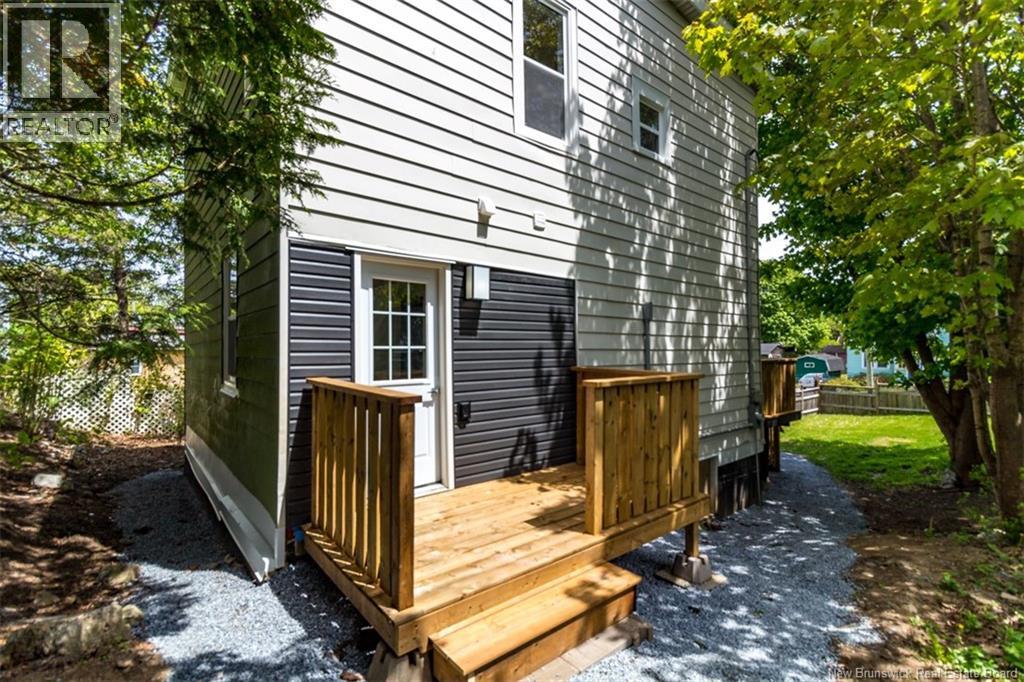 229 Rodney Street, Saint John, New Brunswick E2M 1X5 - Photo 3 - NB140746