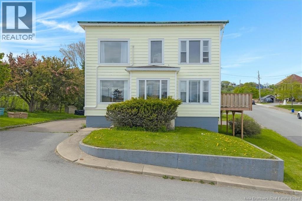360 Riverview Drive, Saint John, New Brunswick E2M 1M7 - Photo 2 - NB140254