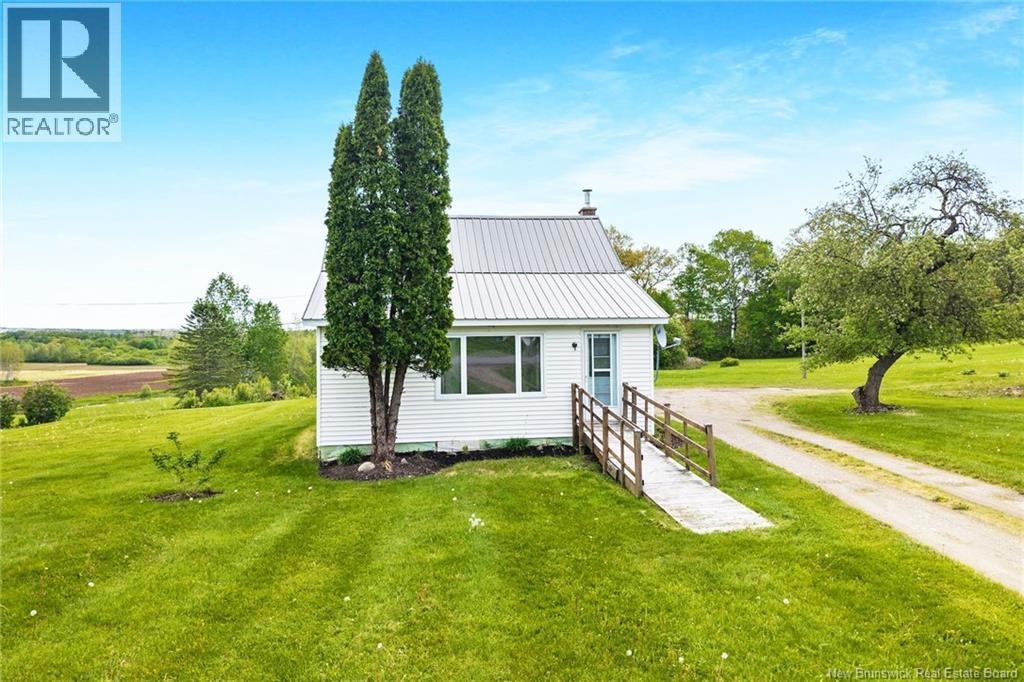 6055 Route 101, Hoyt, New Brunswick E5L 1Z5 - Photo 2 - NB140816