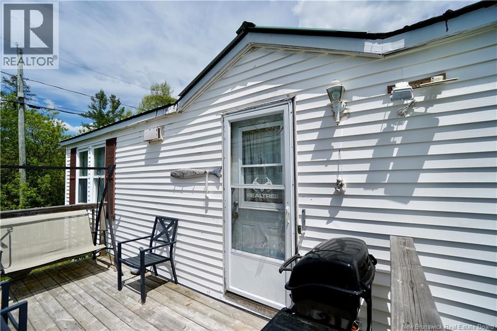 5a Edgewood Street, St. Stephen, New Brunswick  E3L 3C3 - Photo 2 - NB140964