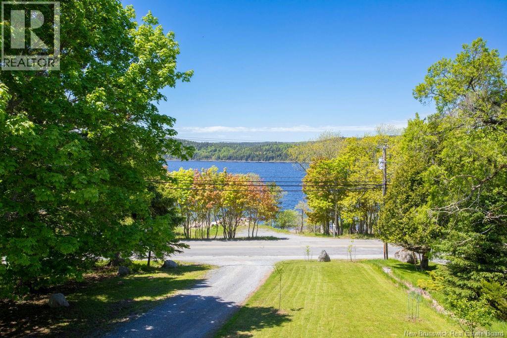 488 Gondola Point Road, Quispamsis, New Brunswick E2E 1E2 - Photo 2 - NB140808