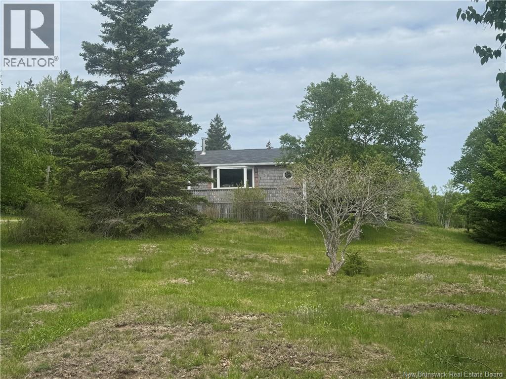 208 Whistle Road, Grand Manan, New Brunswick  E5G 1B5 - Photo 3 - NB141400