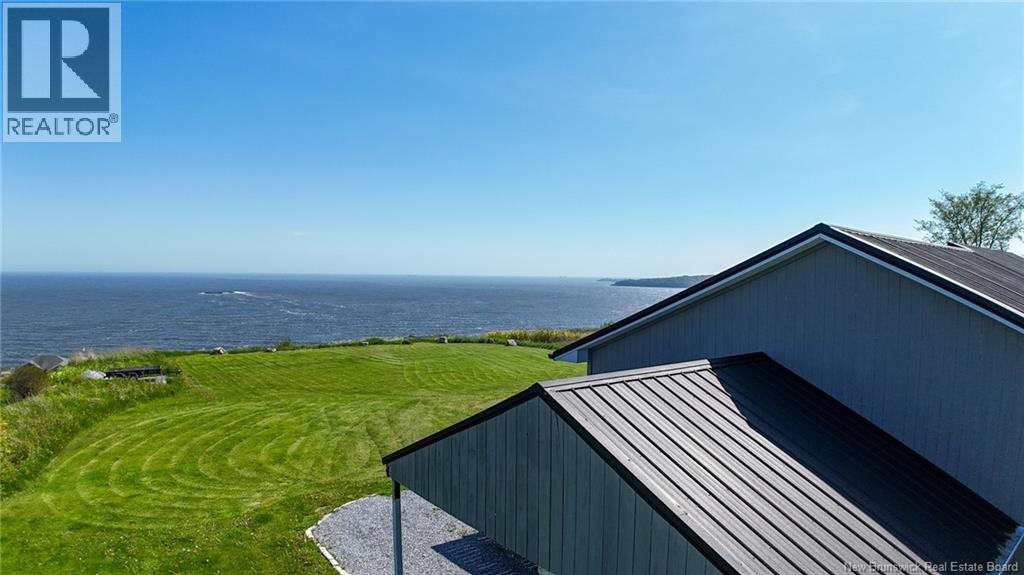 379 Demille Street, Saint John, New Brunswick  E2M 2V6 - Photo 2 - NB141202