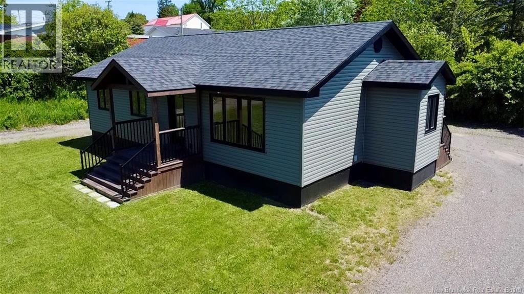 3 Hatt Crescent, St George, New Brunswick