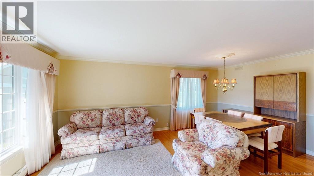 16 Wayne Terrace, Saint John, New Brunswick E2M 5Z1 - Photo 3 - NB141309
