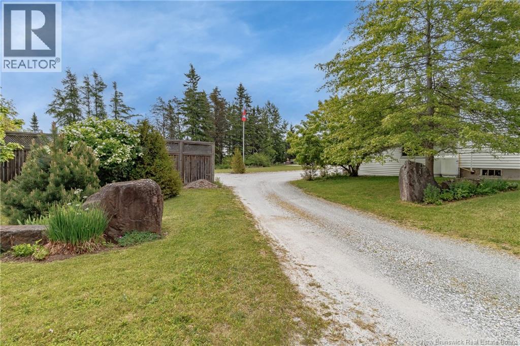 416 Hampton Road, Quispamsis, New Brunswick  E2E 4V5 - Photo 2 - NB141611
