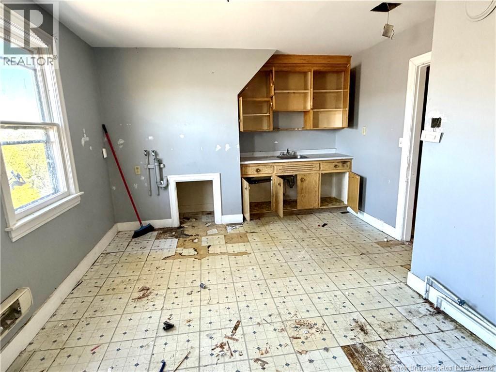 483 Demonts Street, Saint John, New Brunswick  E2M 1R5 - Photo 13 - NB142536
