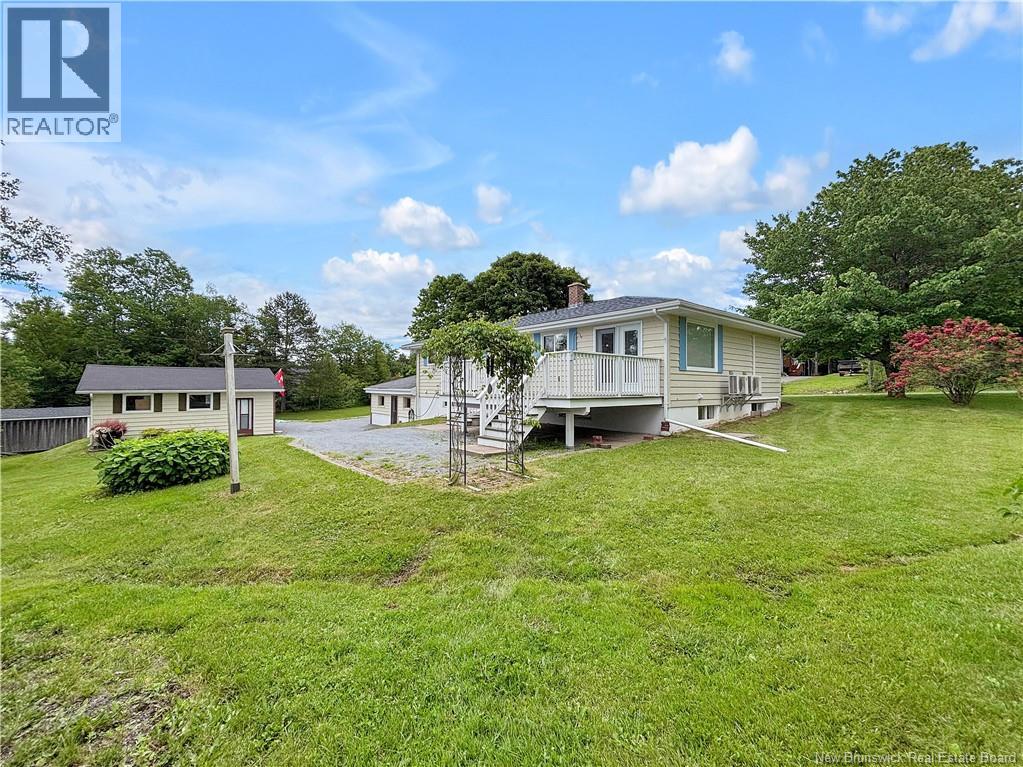 22 Henderson Road, Saint John, New Brunswick  E2M 7A6 - Photo 4 - NB142240