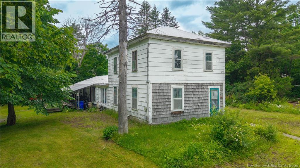 69 West Street, St. Stephen, New Brunswick  E3L 1P5 - Photo 3 - NB142920